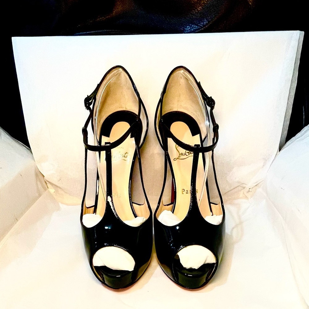 Christian Louboutin caged ankle strap peeptoe pumps. Glossy patent black 38.5 - Picture 2 of 14
